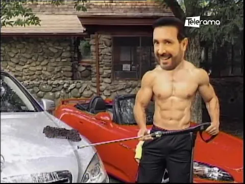 Jacquie y Marcelo cumplieron la apuesta de lavar sus carros