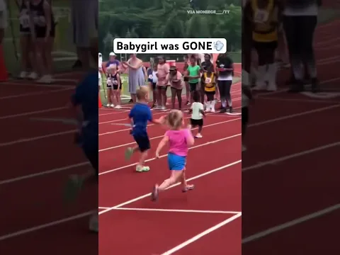 Video Thumbnail: SHE LEFT THEM IN THE DUST💨 (via @moniece___/tt) #run #sprint #sports #sportsshort #trackandfield