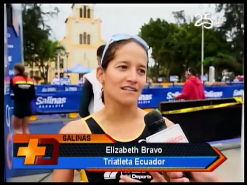 Elizabeth Bravo 12 en Copa Mundo de Triatlón