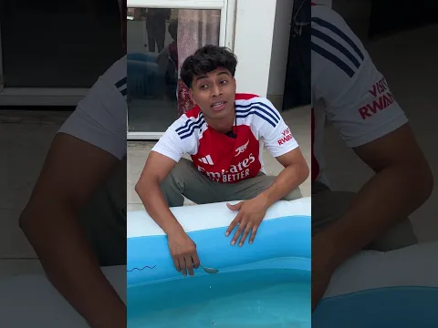 Maine spoon se pool Ka paani nikala