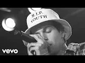 Download Lagu The Neighbourhood - Afraid (Live)