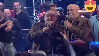 نجوم مسلسل ضيعة ضايعة يفاجؤون الجمهور في احتفالات اللاذقية 