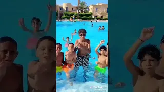 احنا في زمن صايع ضايع 