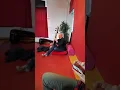 Download Lagu British man playing india instrument 1dec2019 13.34 pm sunday Edanz Groningen Nederland