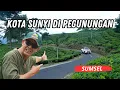Download Lagu KOTA KECIL YANG DAMAI DIKETINGGIAN BUKIT BARISAN II PAGAR ALAM