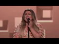 Download Lagu Kelly Clarkson's #KCHonors performance of \
