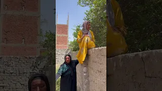 شوفوا حنان بتعمل إيه مع أمها 