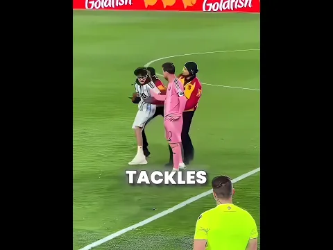 Messi vs Ronaldo 😂 #shortsviral #ronaldo #football