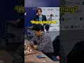 Lagu Waarom kijken Carlsen, Fabi en Giri naar Hikaru's wedstrijd?
