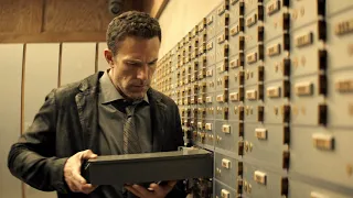 بيستخدم التنويم المغناطيسى وبيتحكم فى الناس وبيجبرهم يسرقوا بنك ملخص فيلم Hypnotic 