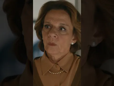 Diná ficou furiosa vendo o Edvaldo no quarto dela...  😱 #QuemAmaCuida #TVGlobo | TV Globo