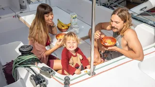 Someone at this table is about to get seriously hurt.. 🤕