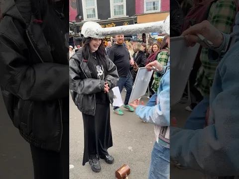 How does this helmet work 🤯