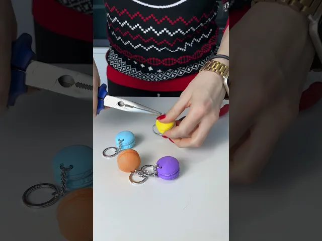 Macarons Keychain, Print In Parts, No Supports, No AMS! video thumbnail