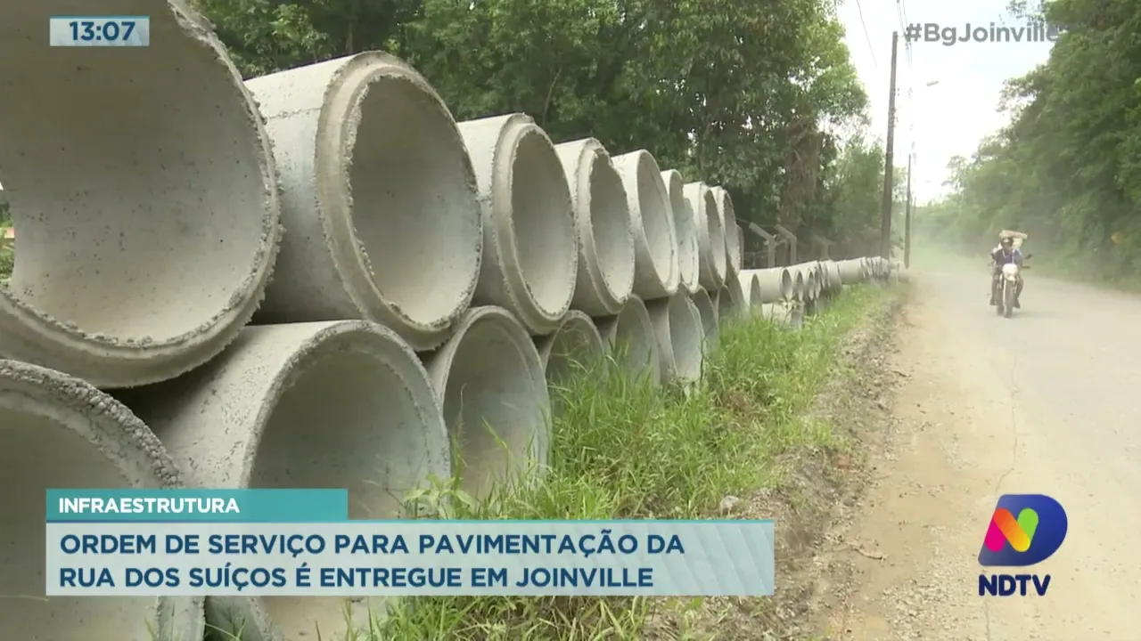 Infraestrutura: Ordem de serviço para pavimentação da rua dos Suíços é entregue em Joinville