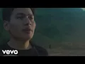 Download Lagu Rendy Pandugo - Silver Rain (Official Music Video)