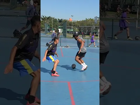 COMO QUE PARA ?