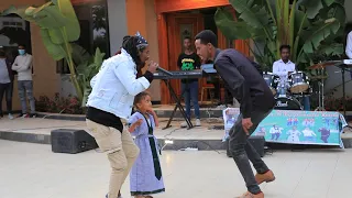 Sona Takele New Stage Performance Akkan Si Jaaldhuu Video Official 2021  Sona Takele New Stage Performance Akkan Si Jaaldhuu Video Official 2021