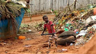 تصاویری از طوفان جود در موزامبیک جاری شدن سیل و بیماری هایی که جان کودکان را تهدید می کند 