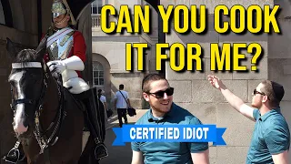 Idiot American Tourist MOCKS The King s Guard Horse Guards