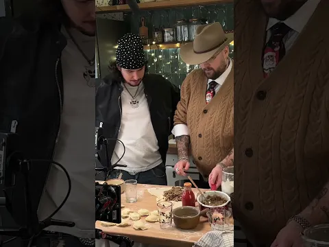 nie pozwól przewidzieć swojego kolejnefo kroku - wersja świąteczna: BEDOES & WHITE.