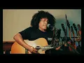 Download Lagu cinta seng kunjung datang (livecover)