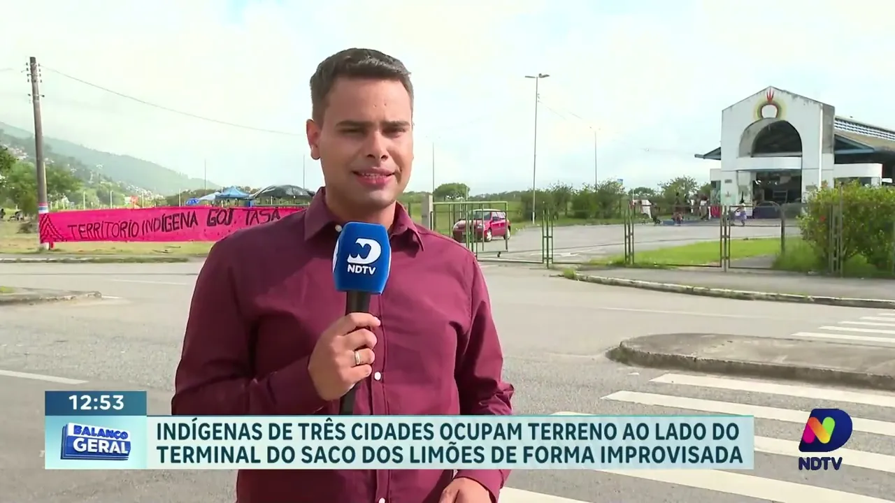 Indígenas improvisam moradia próxima ao Terminal do Saco dos Limões, em Florianópolis