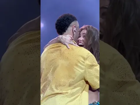😅 #candela #candelaworldtour #worldtour #greeicy