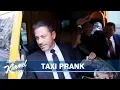 Jimmy Kimmel Surprises New Yorkers in a Cab