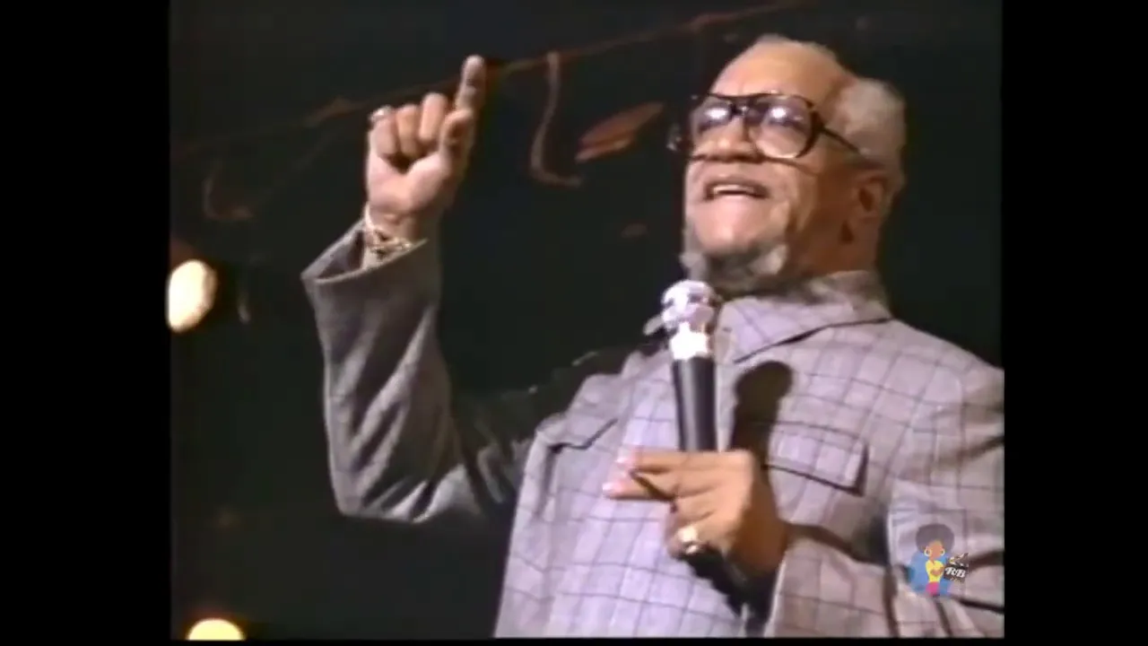 RED FOXX: joke-wash yuh a$$