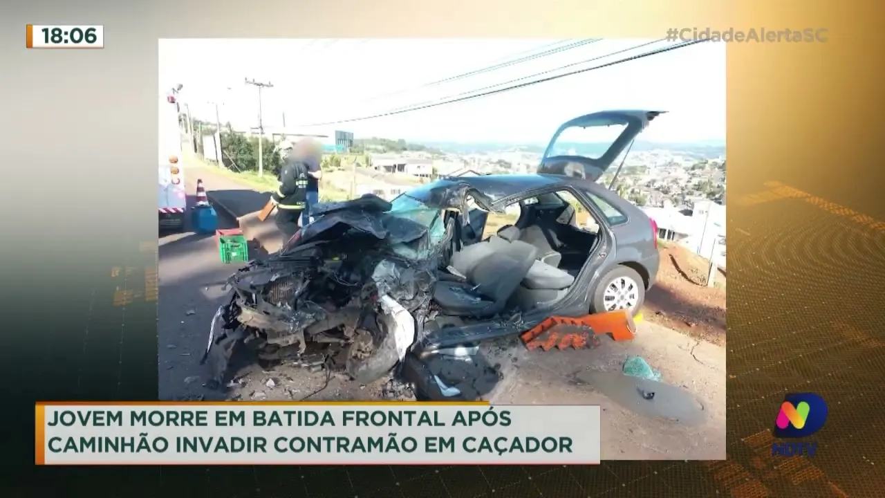Jovem morre em batida frontal após caminhão invadir contramão na cidade de Caçador