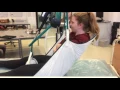 Download Lagu Van bed naar rolstoel