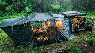 ☔️ 경차에 텐트를 연결해 거실을 만들고 파노라마 같은 창으로 하루종일 비내리는 숲속 감상하기 | 한치 통찜과 감자탕