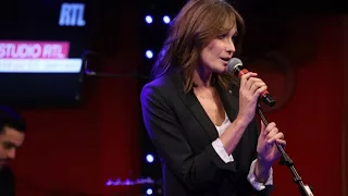 Carla Bruni - Quelqu un m a dit LIVE Le Grand Studio RTL