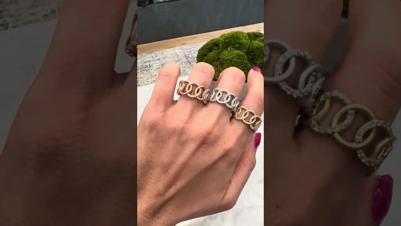 14K Diamond Interlocking Circle Ring