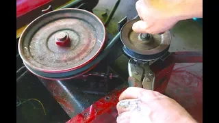 How to quickly change a Belt 7010749YP on a Snapper Rear Engine Riding Mower 28085