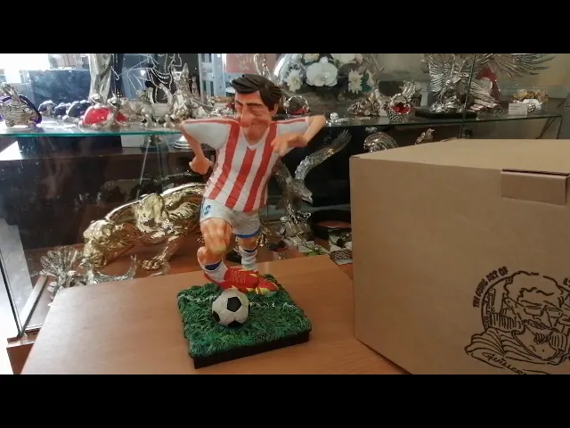 Видео-обзор Статуэтка 'Футболист' (The Football Player.Forchino)