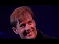 Download Lagu Gerard Joling \u0026 Voices In Motion - Love Is In Your Eyes [Live Theatertour 2001] (Officiële Video)