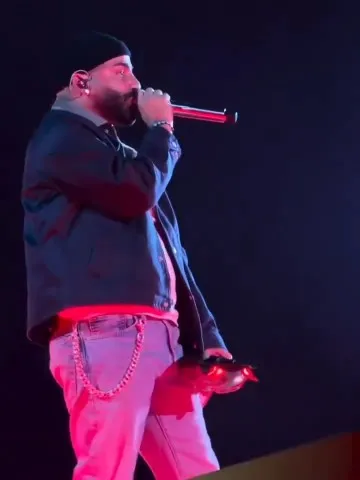 Me acostumbré - Bad Bunny y Arcángel (24 Ene 2026) Live in Medellín, Colombia