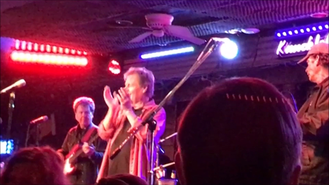 Delbert McClinton - "Im With You" Delbert McClinton - "Im With You"