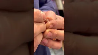 شوفوا الهدية يلي اختارها خلودة لصديقتي الروسية كتبنا عالرز 