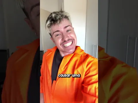 Você deve sorrir em uma foto criminal?