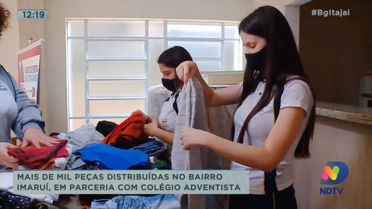 Mais de mil peças distribuídas no bairro Imaruí, em parceria com o Colégio Adventista