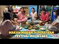 Download Lagu PERAYAAN FESTIVAL MOON CAKE MAMA MASAK BEBERAPA JENIS MENU UNTUK MAKAN BERSAMA