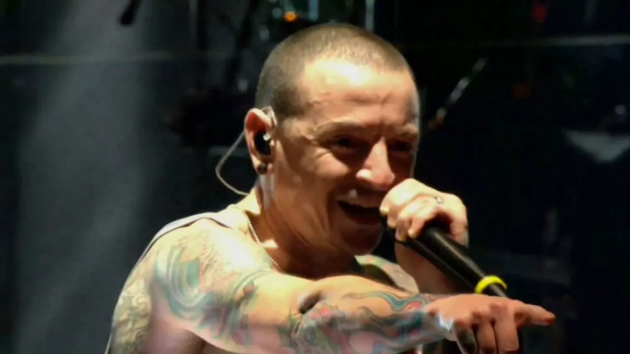 Linkin Park - New Divide (Madison Square Garden 2011) HD