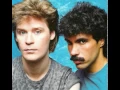 Download Lagu Hall \u0026 Oates - Out Of Touch (12\
