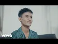 Download Lagu AldiV - Menanti (Official Music Video)
