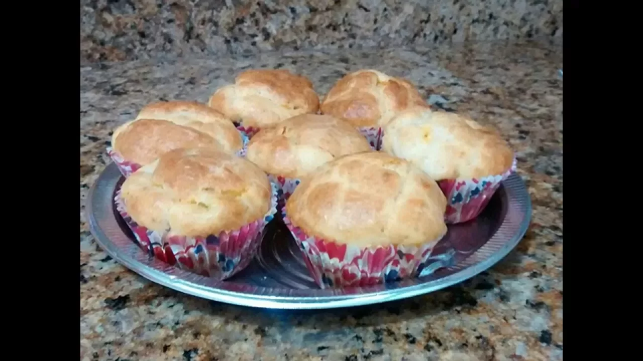 RECEITA: CUPCAKE SALGADO DE FRANGO COM REQUEIJÃO CREMOSO