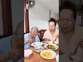 Download Lagu กินข้าวแลงนำกันเด้อจ้า #ตลก #funny #แม่ลูกสายฮา #คุณยายสายฮา #thaifood #กินข้าว #eat 