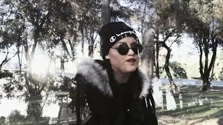ROJO Y GRIS - FMRECORDS TOO LOUD ART EVY LOVE